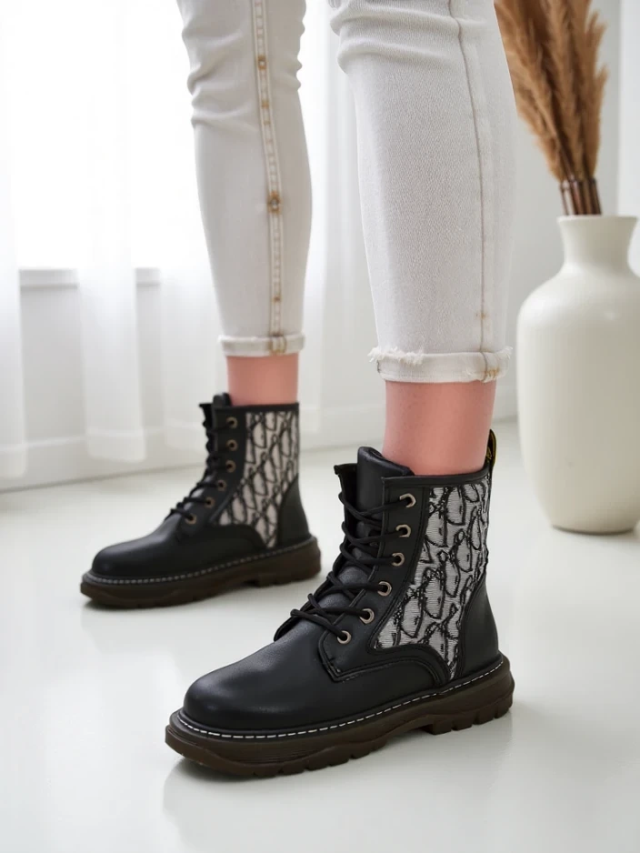 Resti Women's ankle boots with print Efrioz
