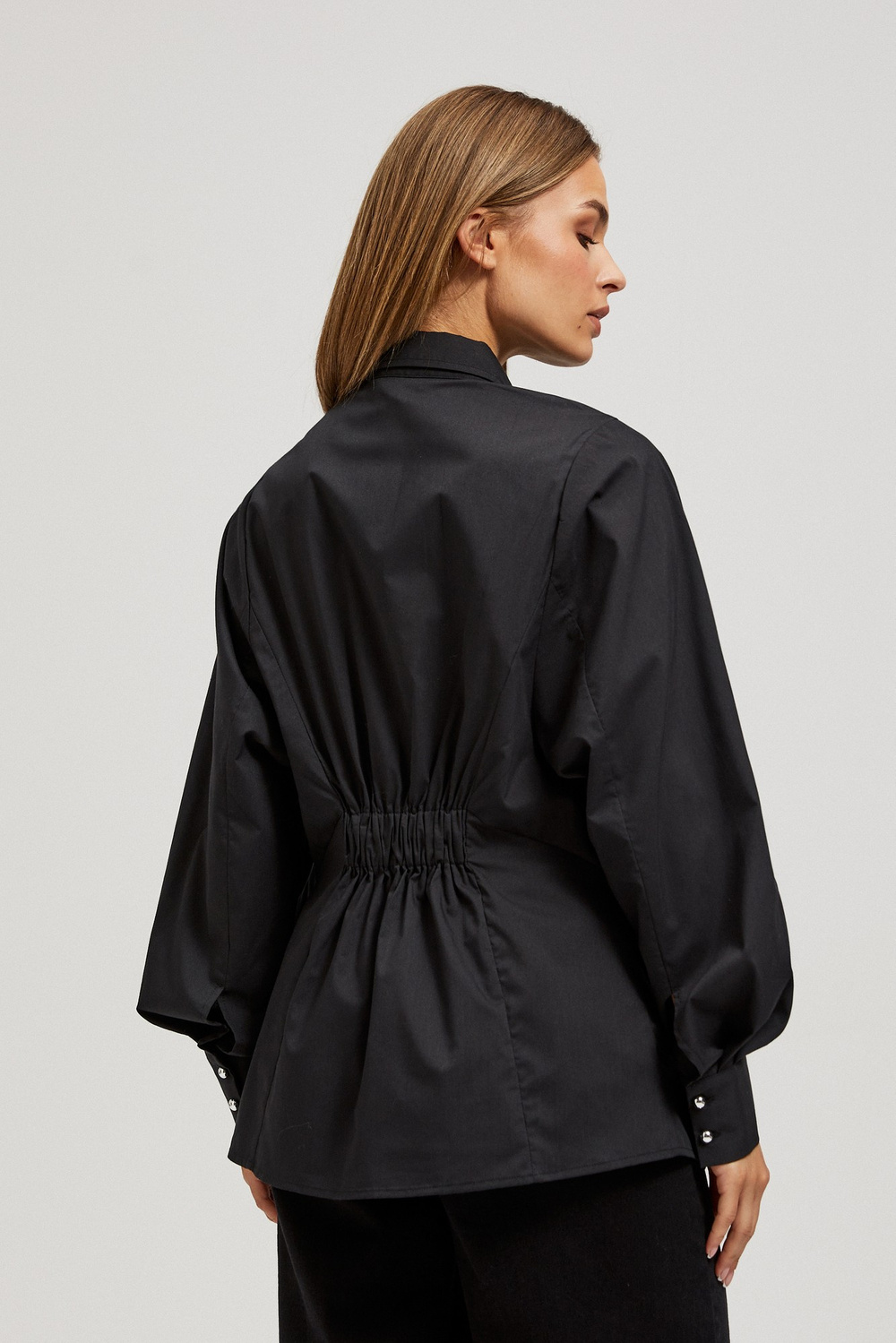 Tailored shirt with puff sleeves