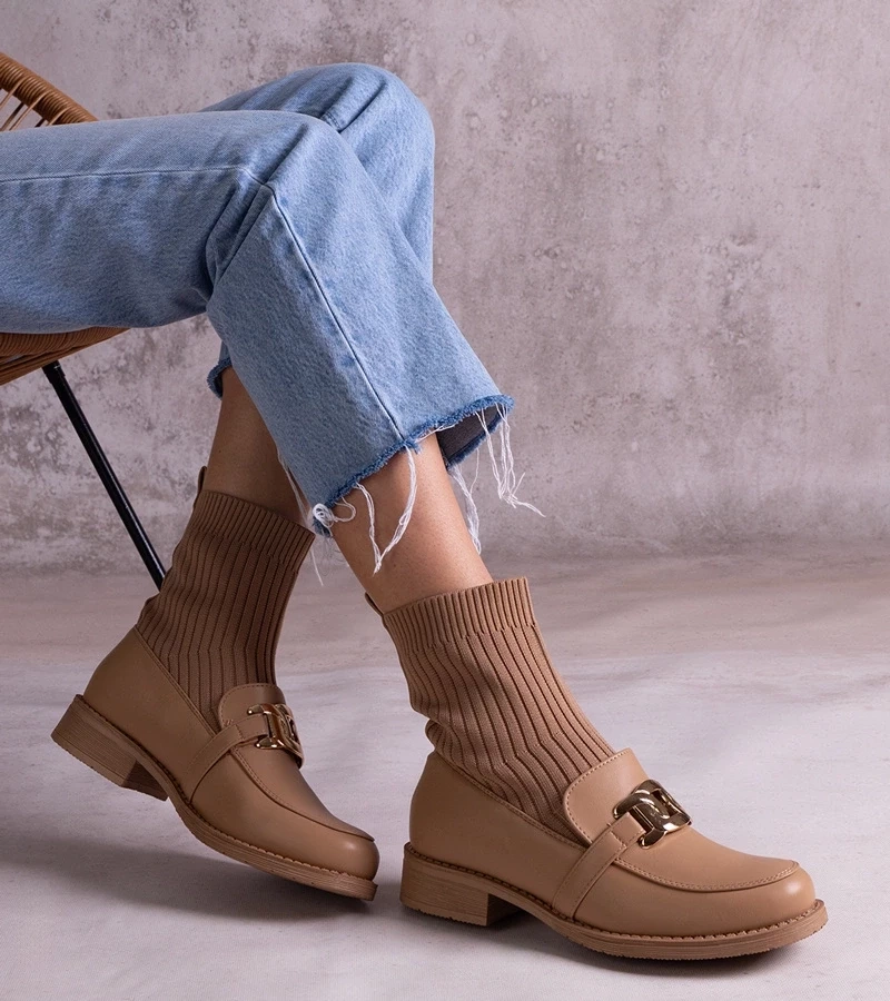 Gemre Botine bej închis cu partea superioară din material Kris