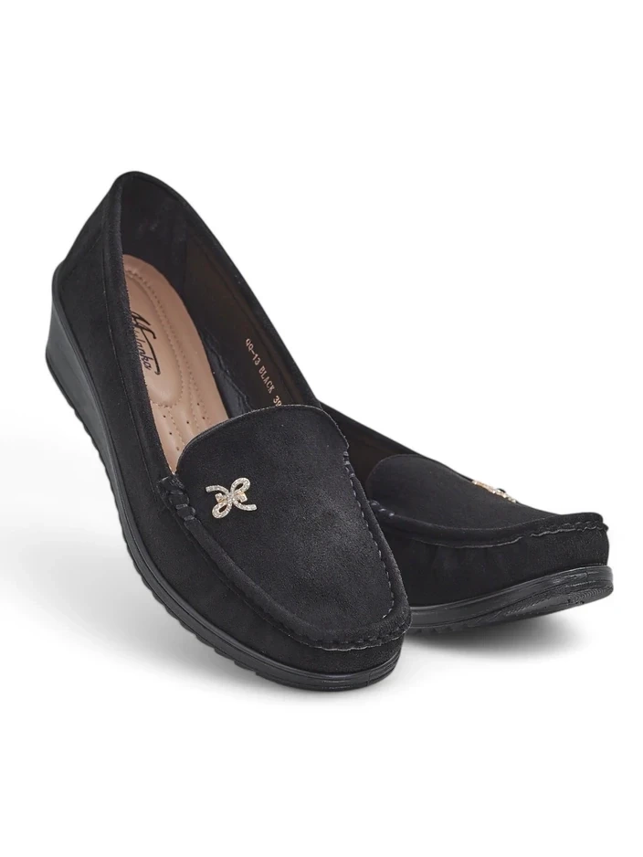 Resti Women&#039;s moccasins on a low wedge Lomman