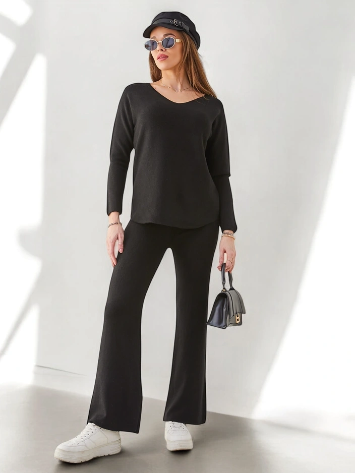 Resti Women's Sweater Set
