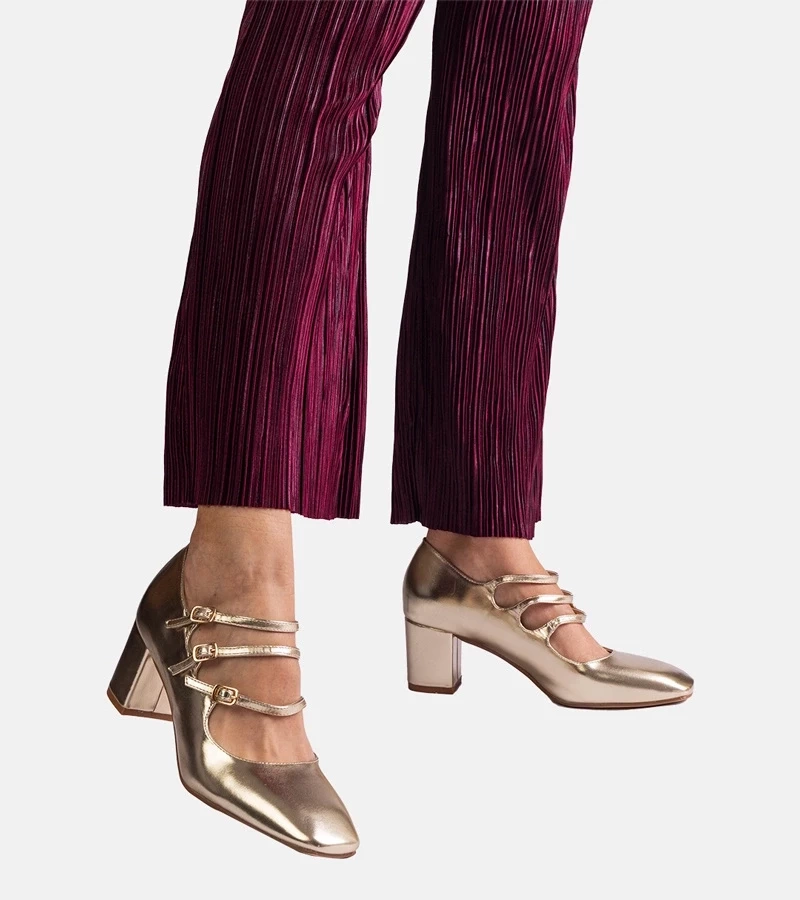 Gemre Pantofi aurii pe toc cu catarame decorative Izida