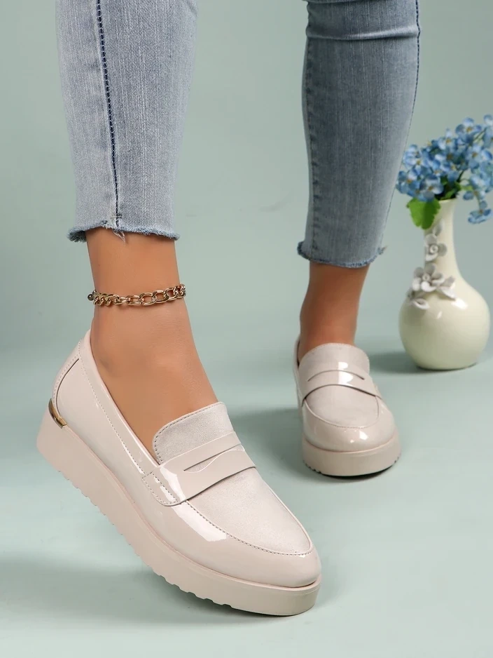 Resti Women&#039;s Patent Moccasins Afidale