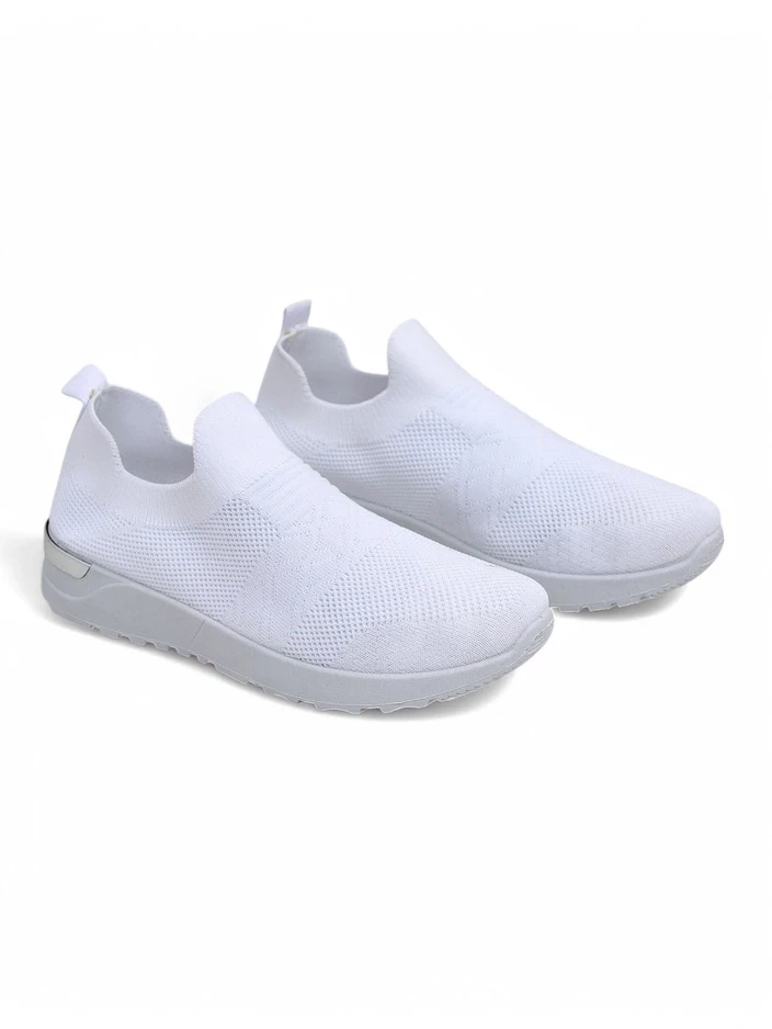 Resti Women's Slip-On Fabric Sports Shoes Satet
