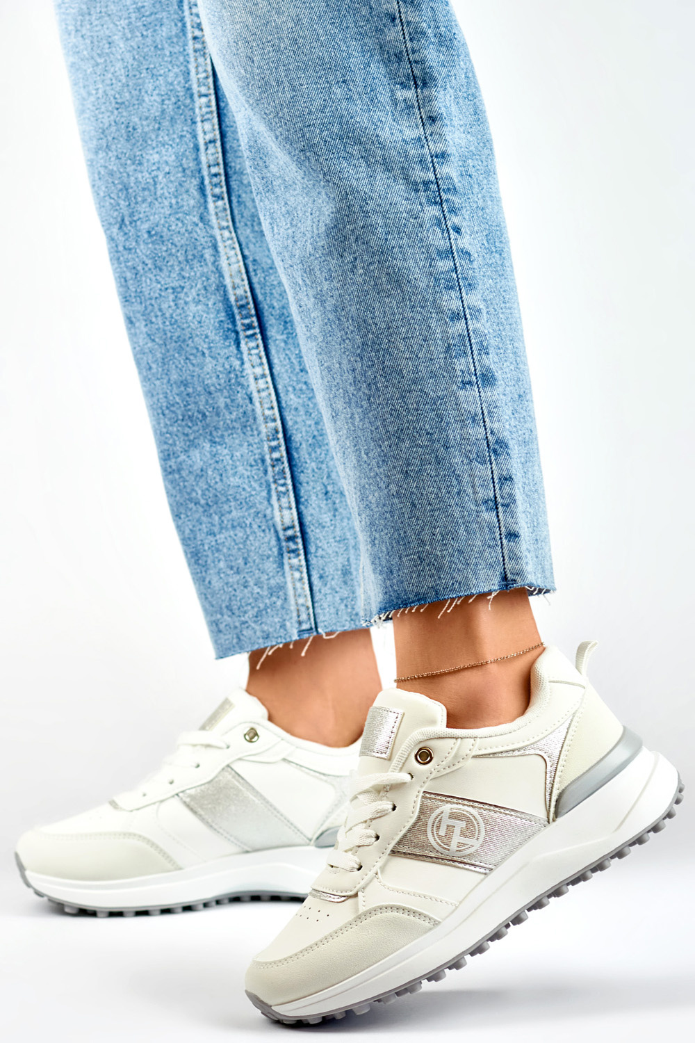 primohurt Białe wygodne sneakersy damskie na co dzień