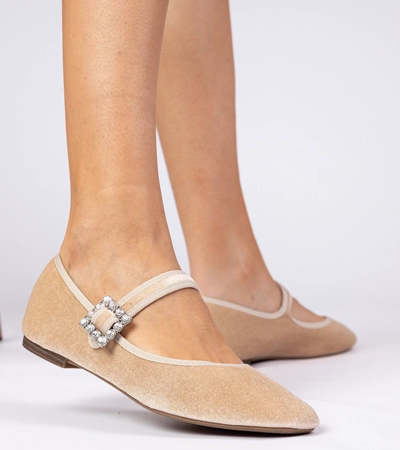marka niezdefiniowana Beige velvet women's ballet flats with buckle Kvitta