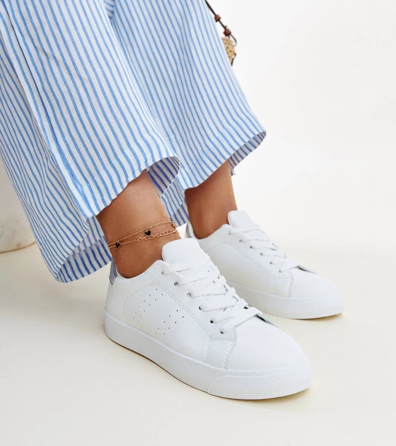 Gemre Teniși argintii-albi Akila