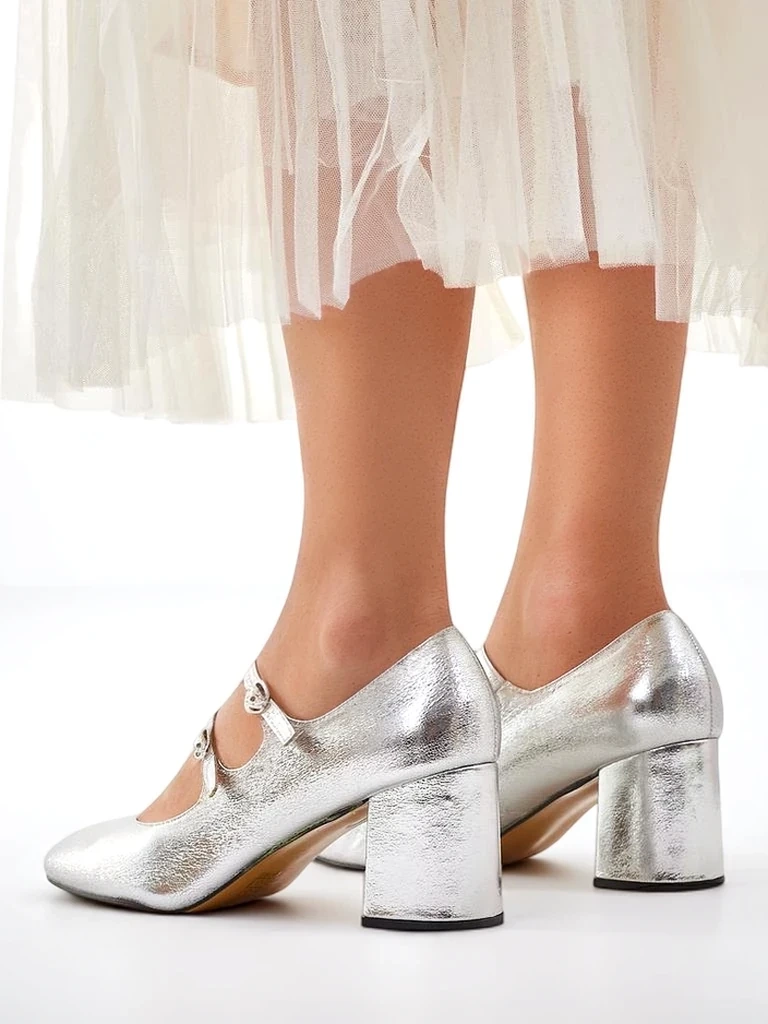 Resti Patent leather women&#039;s pumps on a block heel with straps Ovinna
