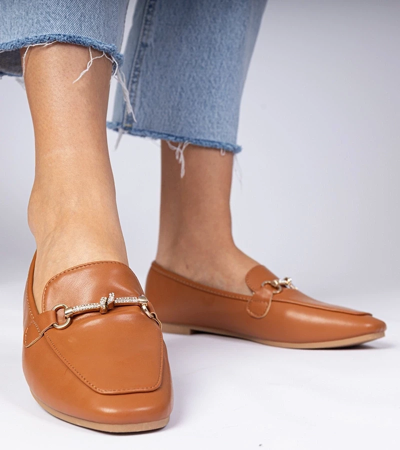 Gemre Mocasini eleganți maro cu ornament auriu și zirconii Kalisa