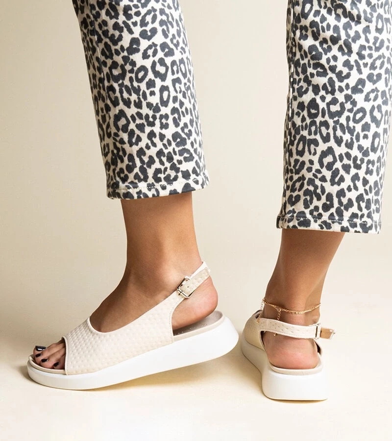 D/CEO Black sandals on a block heel Millo