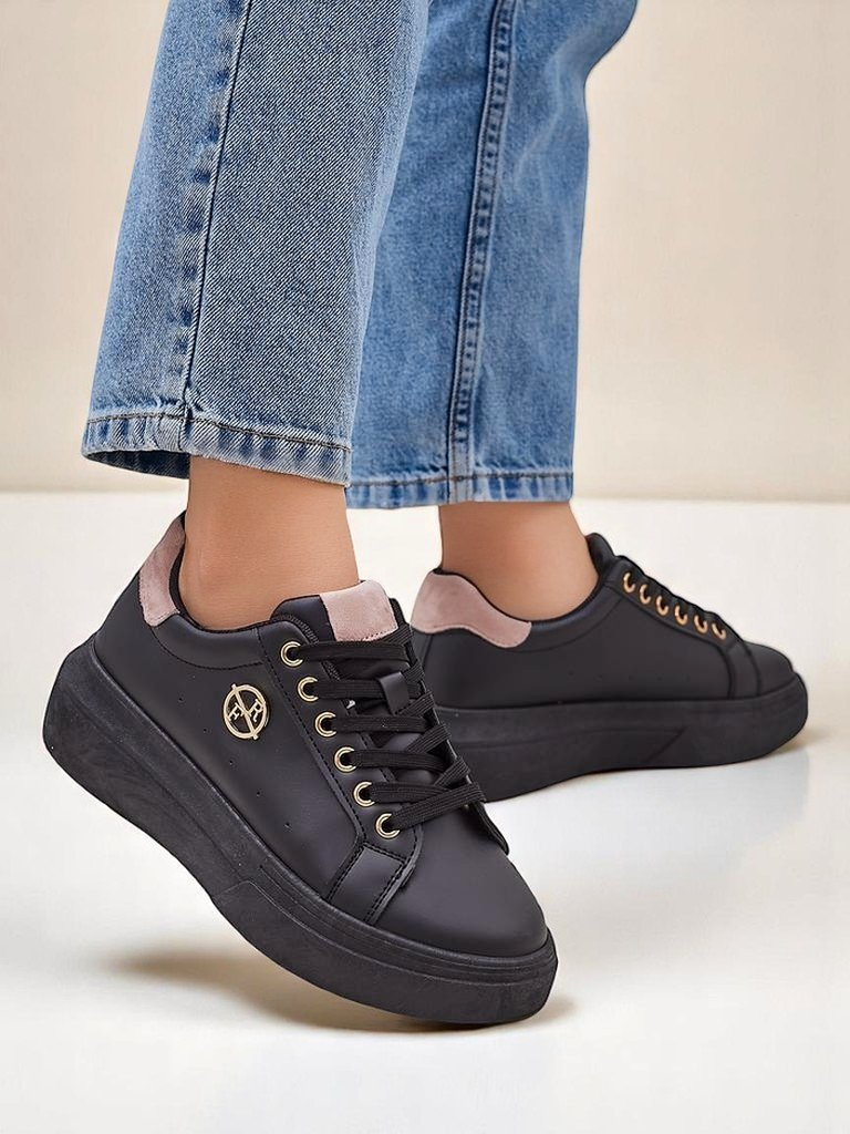Resti Women&#039;s sporty sneakers Clevermood