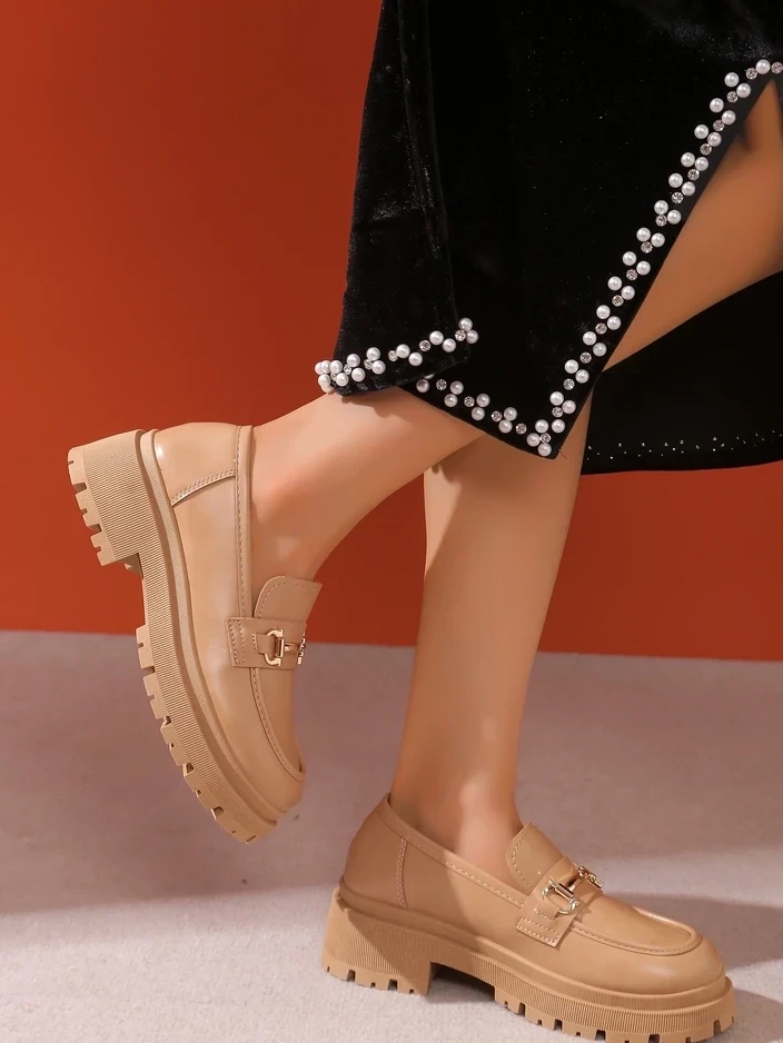 Resti Womens Moccasins Ellason