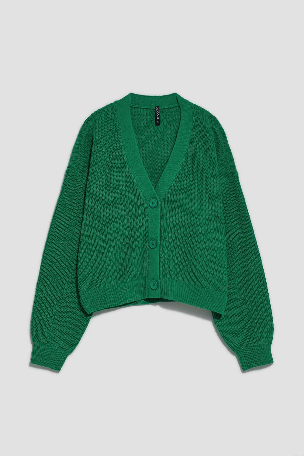 Short cardigan with button closure