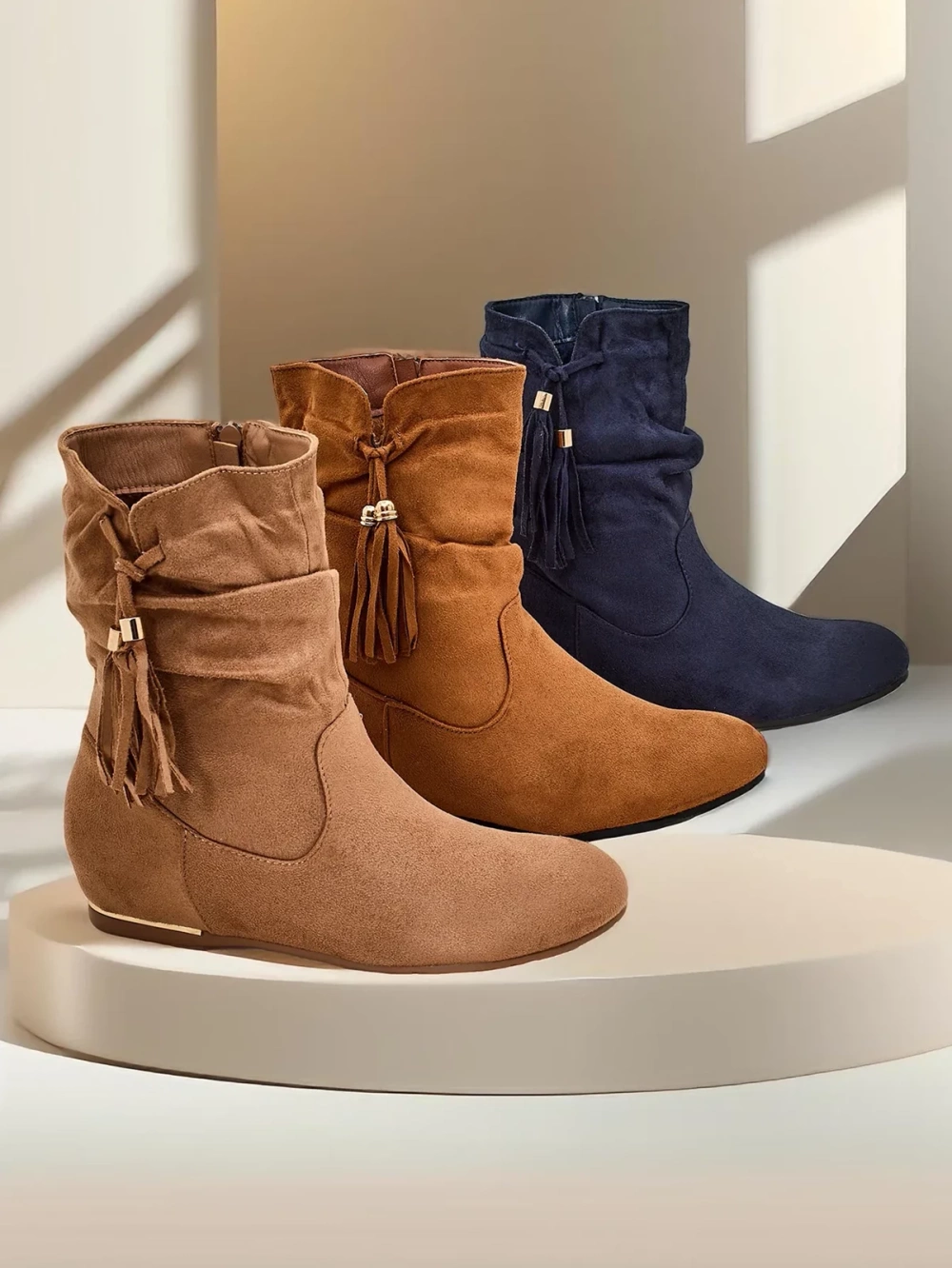 Resti Eko - suede ankle boots on a hidden wedge Lovely