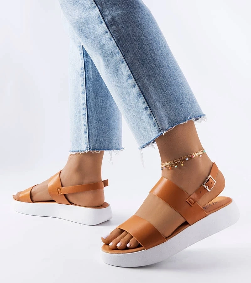 marka niezdefiniowana Sandale cu platformă Isaac maro