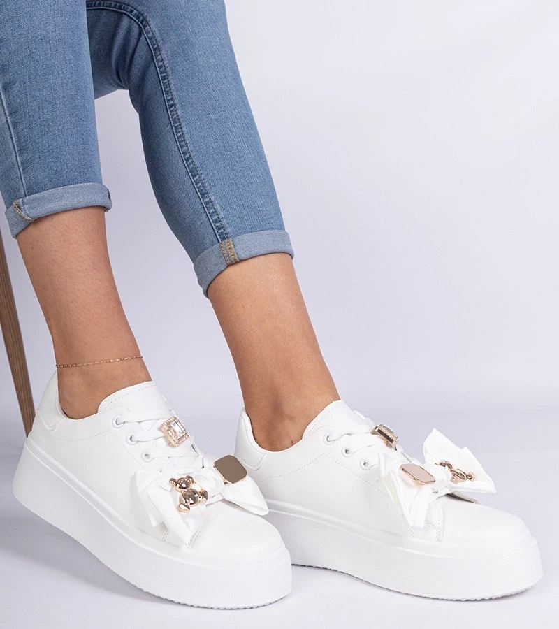 marka niezdefiniowana White women's sneakers decorated with a teddy bear Milonel