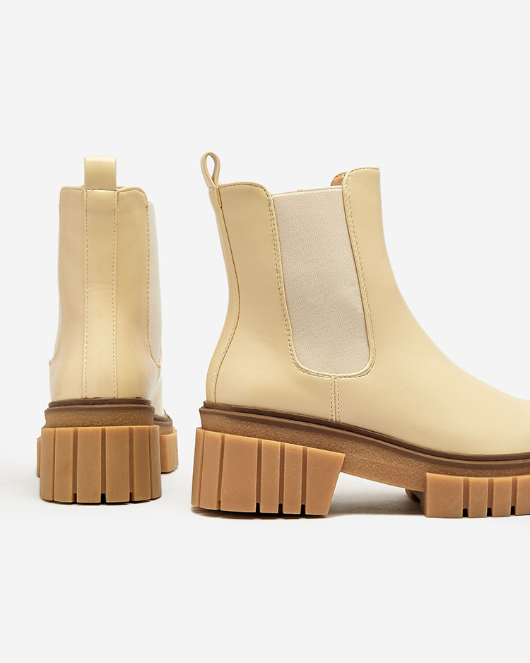 Resti Beige women&#039;s boots on a solid sole Eferope