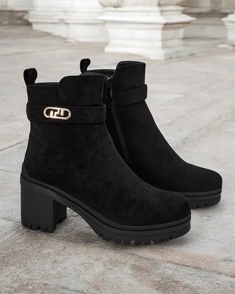 Resti Women&#039;s ankle boots on a post Himmo