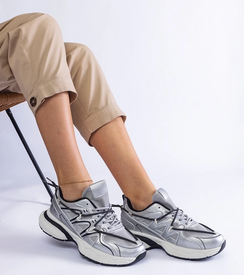 Gemre Adidași de damă argintii cu talpă masivă Colunga