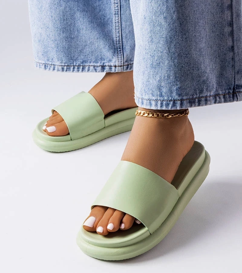 D/CEO White slides Ypsy