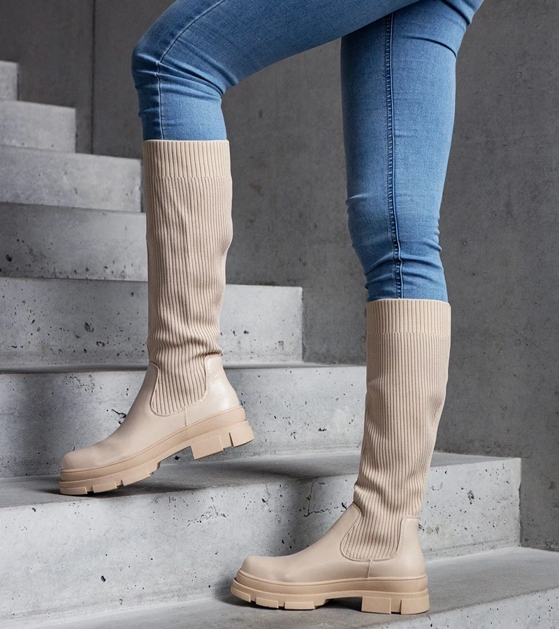 D/CEO Black insulated boots Castro