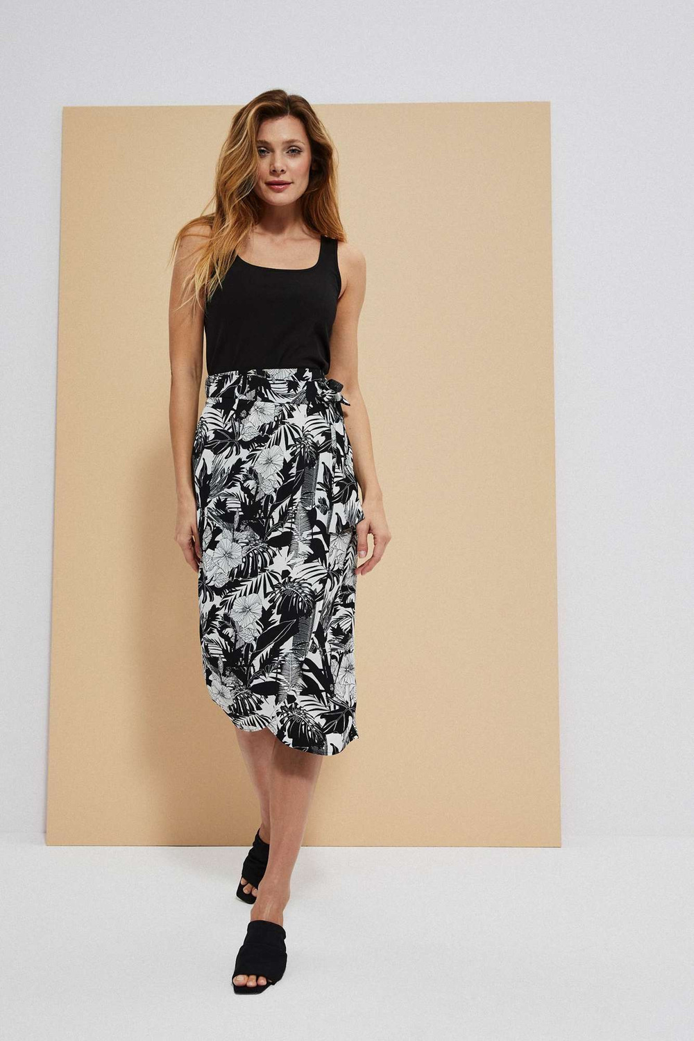 Marisse Black Floral Print Skirt