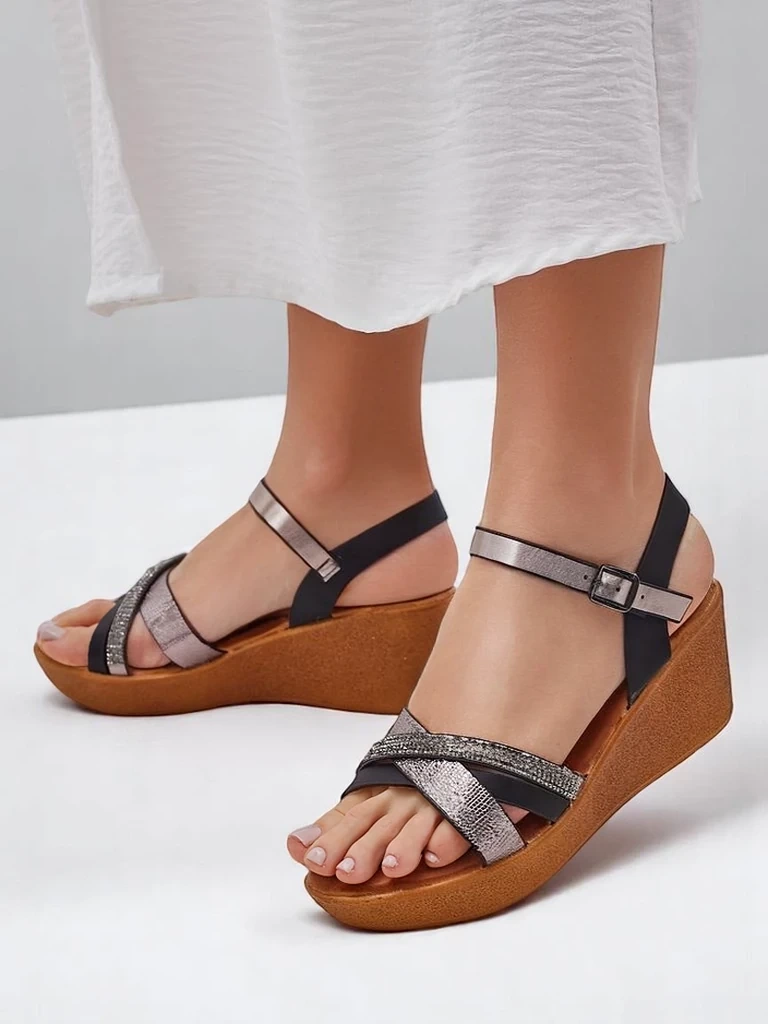 Resti Women&#039;s wedge sandals with rhinestones and glitter Glittera