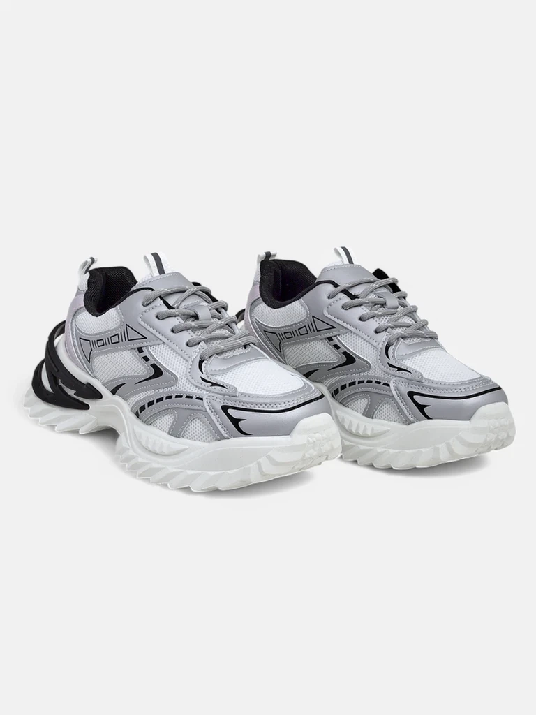 Resti Women's sports sneakers on a thicker sole Nettes