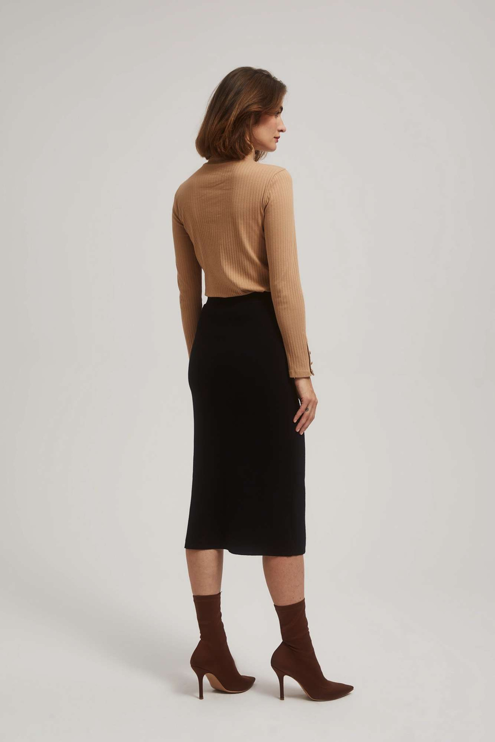 Pencil skirt with slit