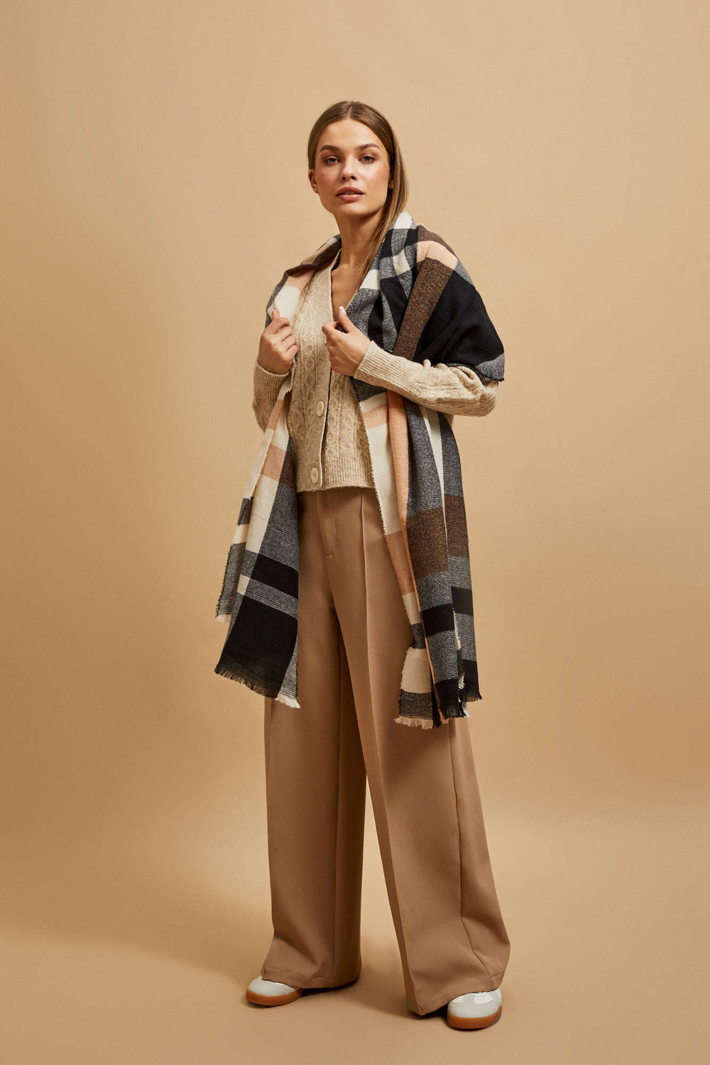 Marisse Peach Checkered Scarf