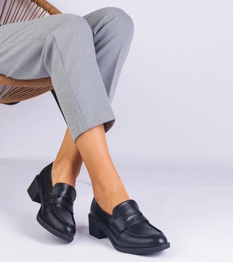 Gemre Pantofi negri de damă din piele ecologică cu toc jos Astrelia