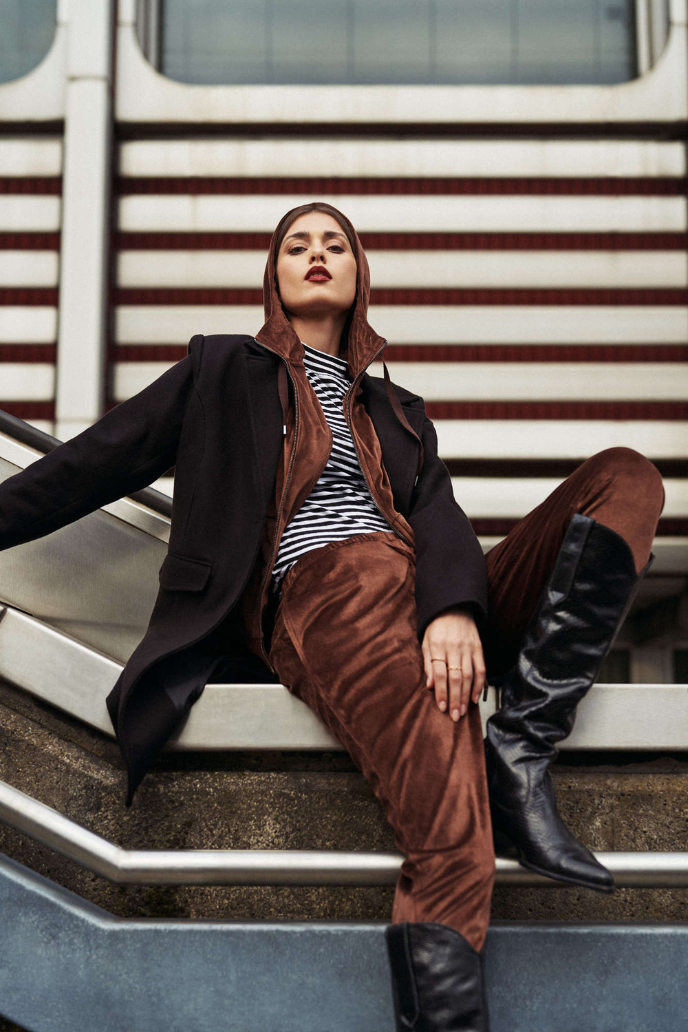 Pantaloni trening de dama, Moodo