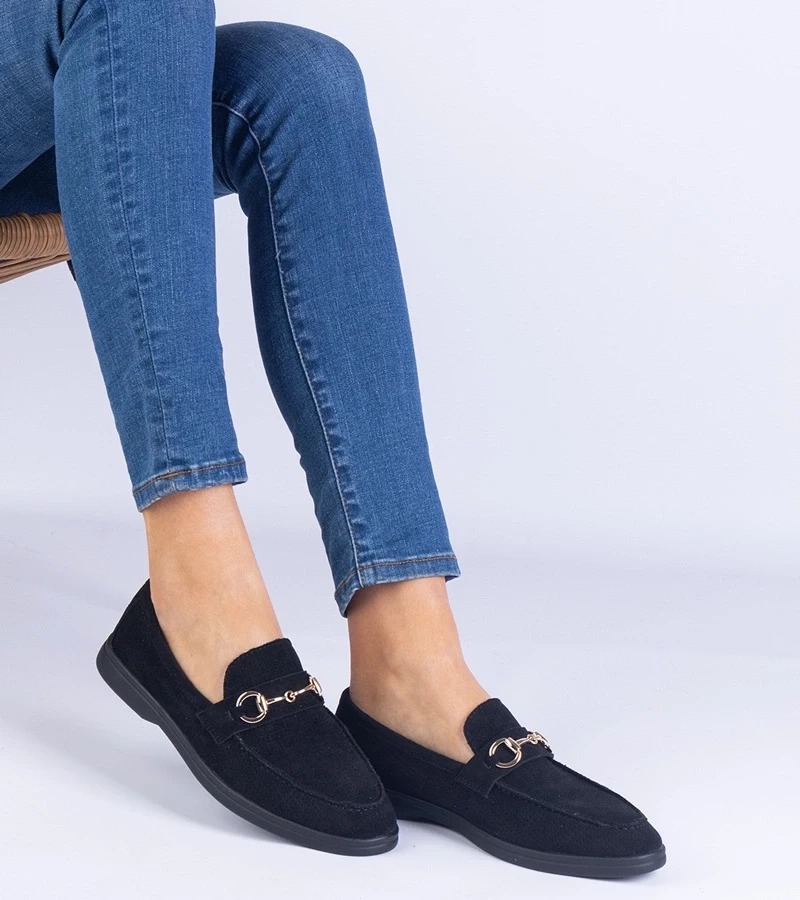 Gemre Mocasini negri din piele ecologică întoarsă, perforați, cu ornament auriu Truffi