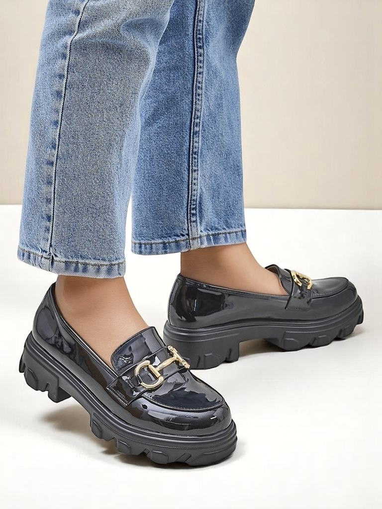 Resti Patent Leather Women&#039;s Loafers with Decoration Black Velvet