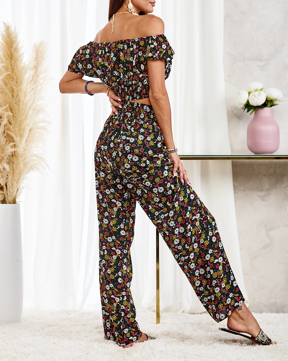 Resti Black two-piece women's floral set