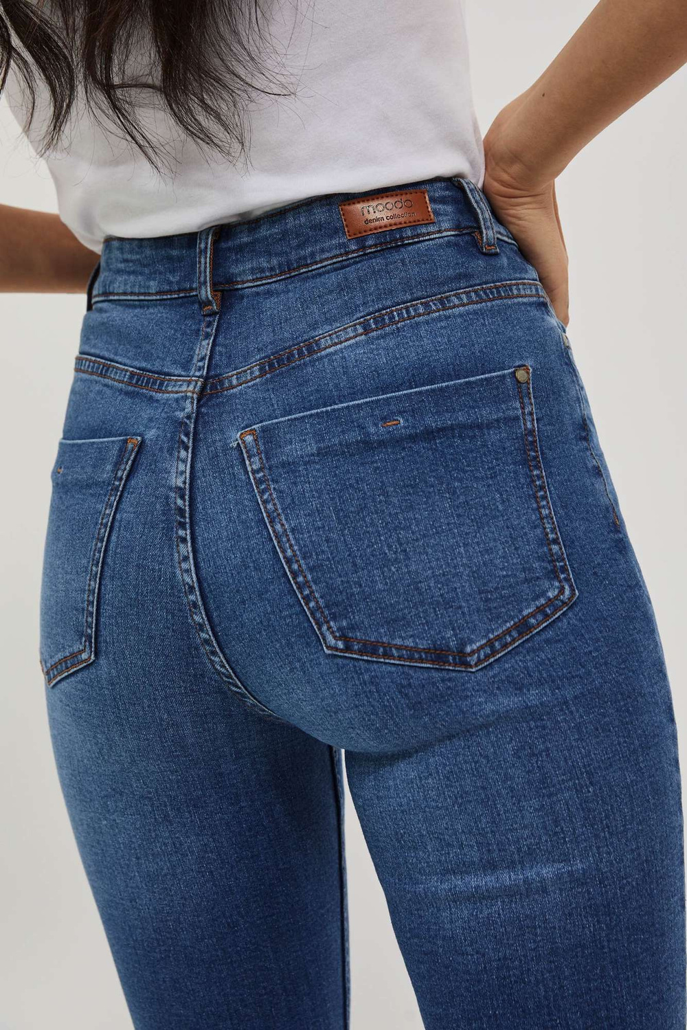 WOMEN'S JEANS L-JE-4002 D.Blue