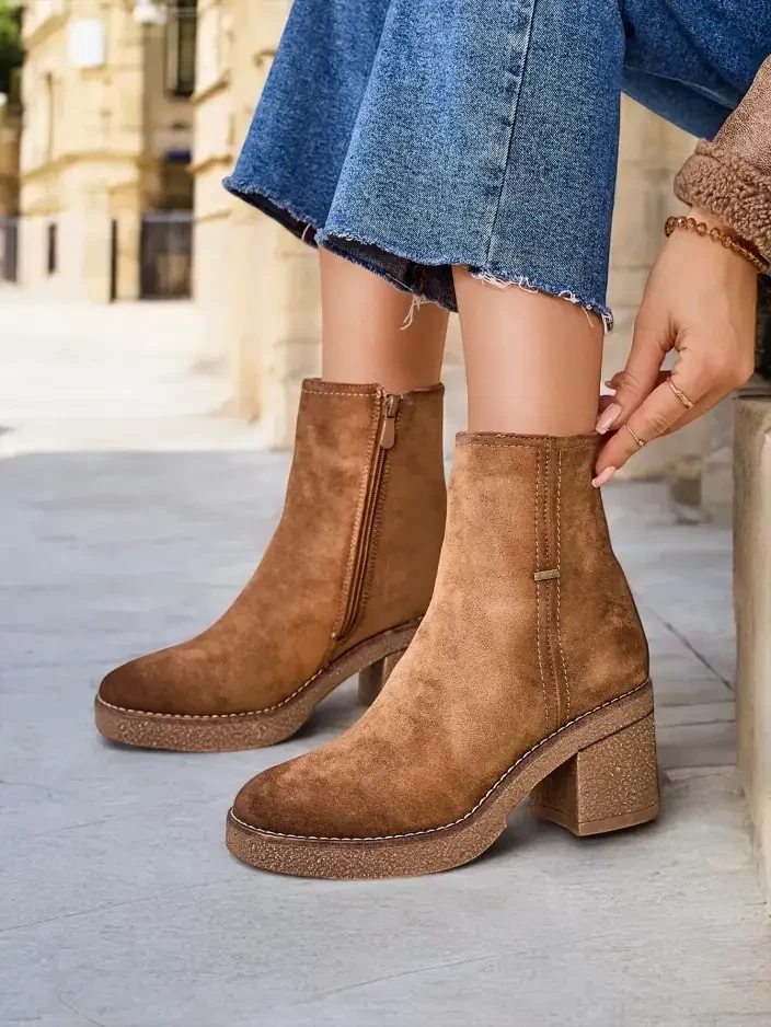 Resti Eco-suede women's ankle boots on a stiletto heel Egrios