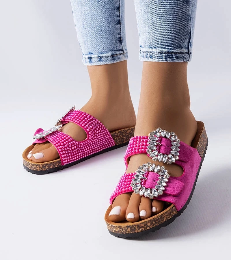 D/CEO Beżowe klapki z łańcuchem Levy