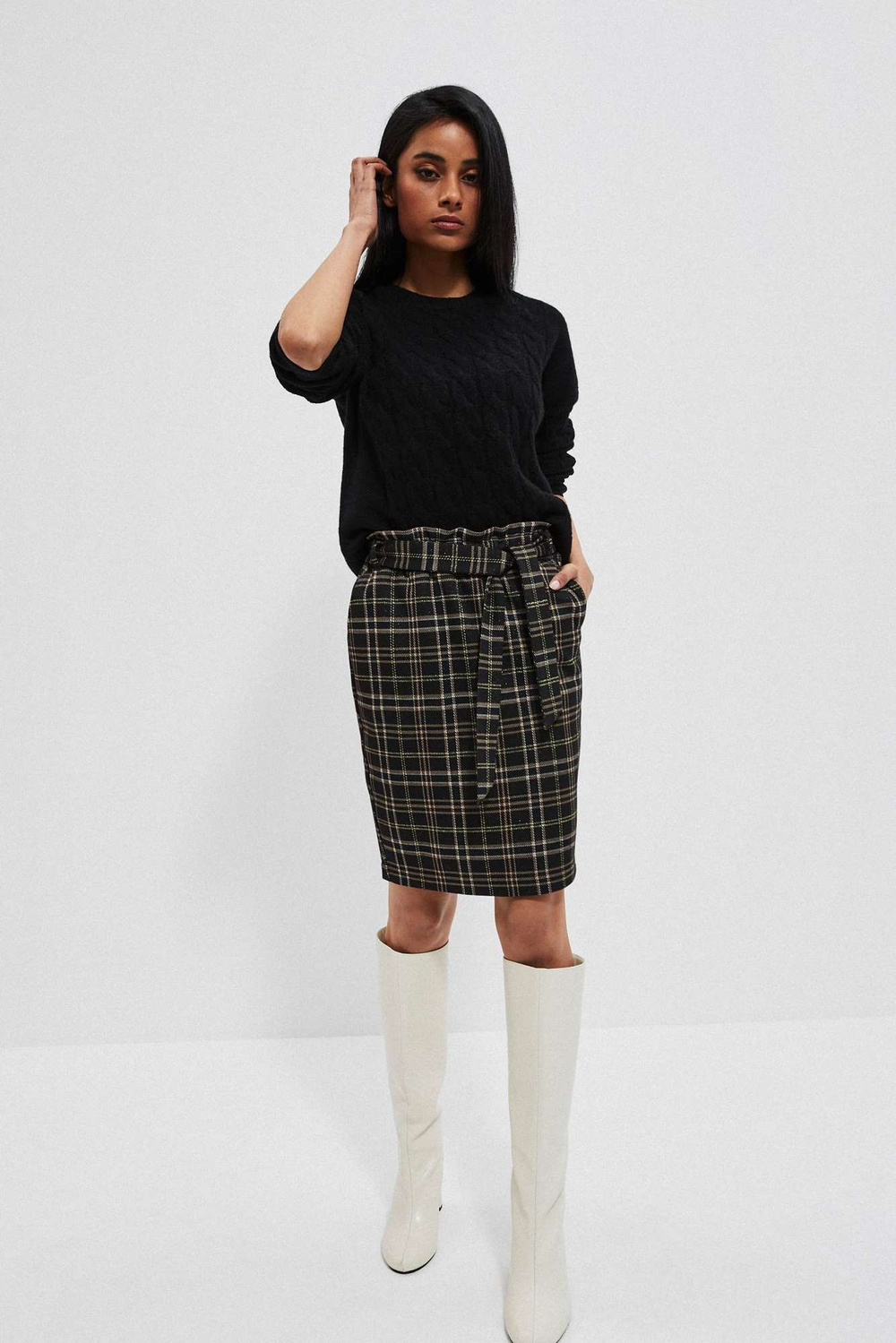 Plaid skirt with ties