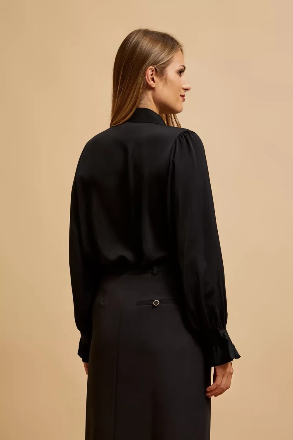 Marisse Black Shirt With Decorative Collar