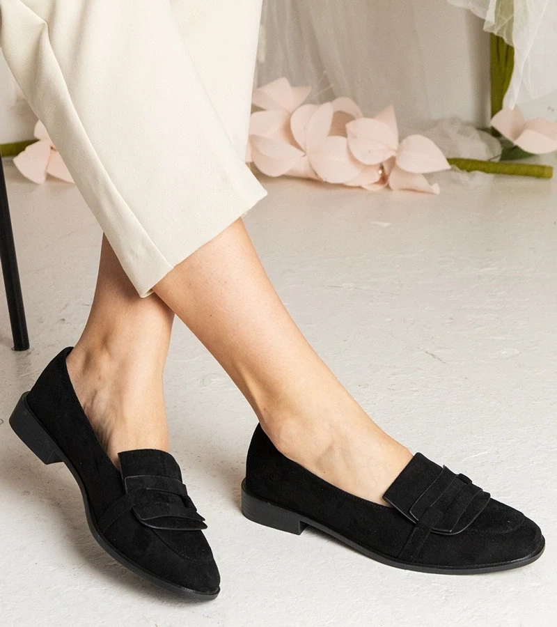 Gemre Pantofi clasici de damă negri din piele ecologică întoarsă Laiza