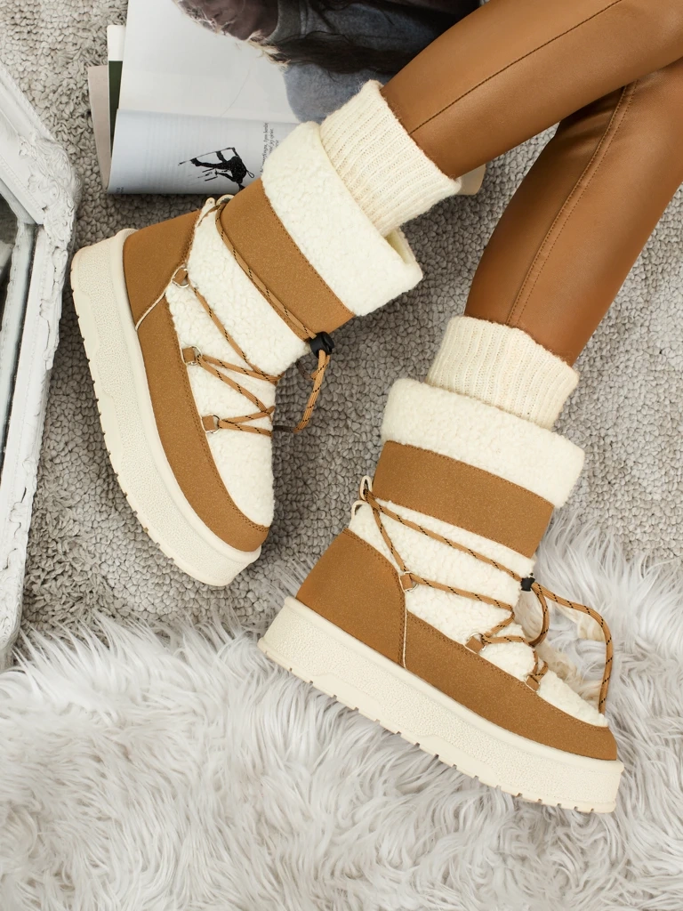 Resti Women&#039;s snow boots camel