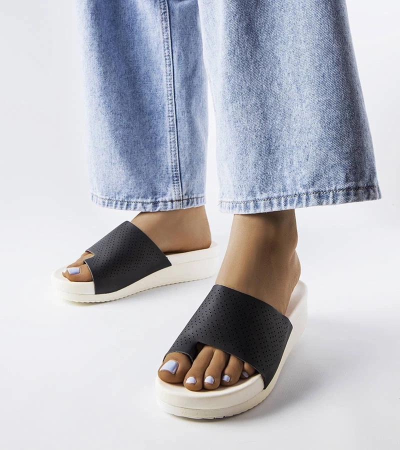 marka niezdefiniowana Flip-flops Monferrato negri pe tocuri