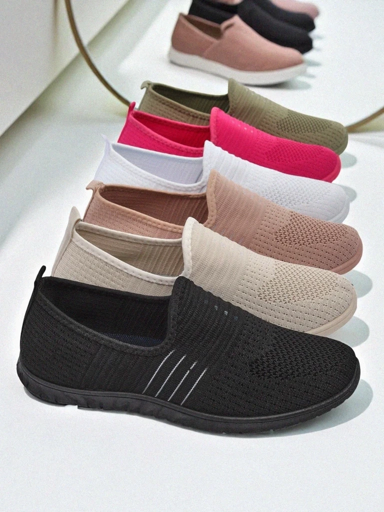 Resti Women&#039;s lightweight Alethea black fabric moccasins - stylish for summer and spring