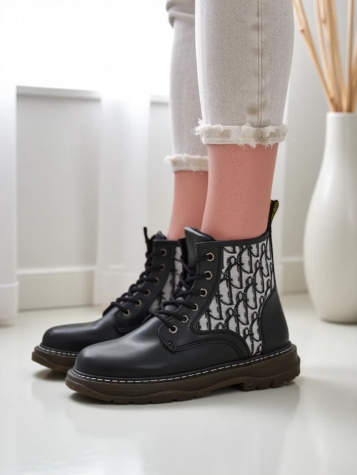 Resti Women's ankle boots with print Efrioz