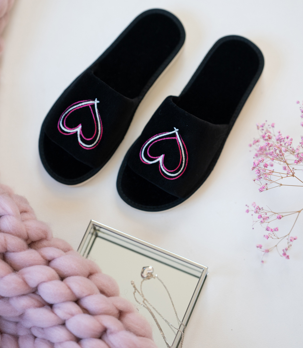 Дамски чехли Natural Style NS-044b черно-розови