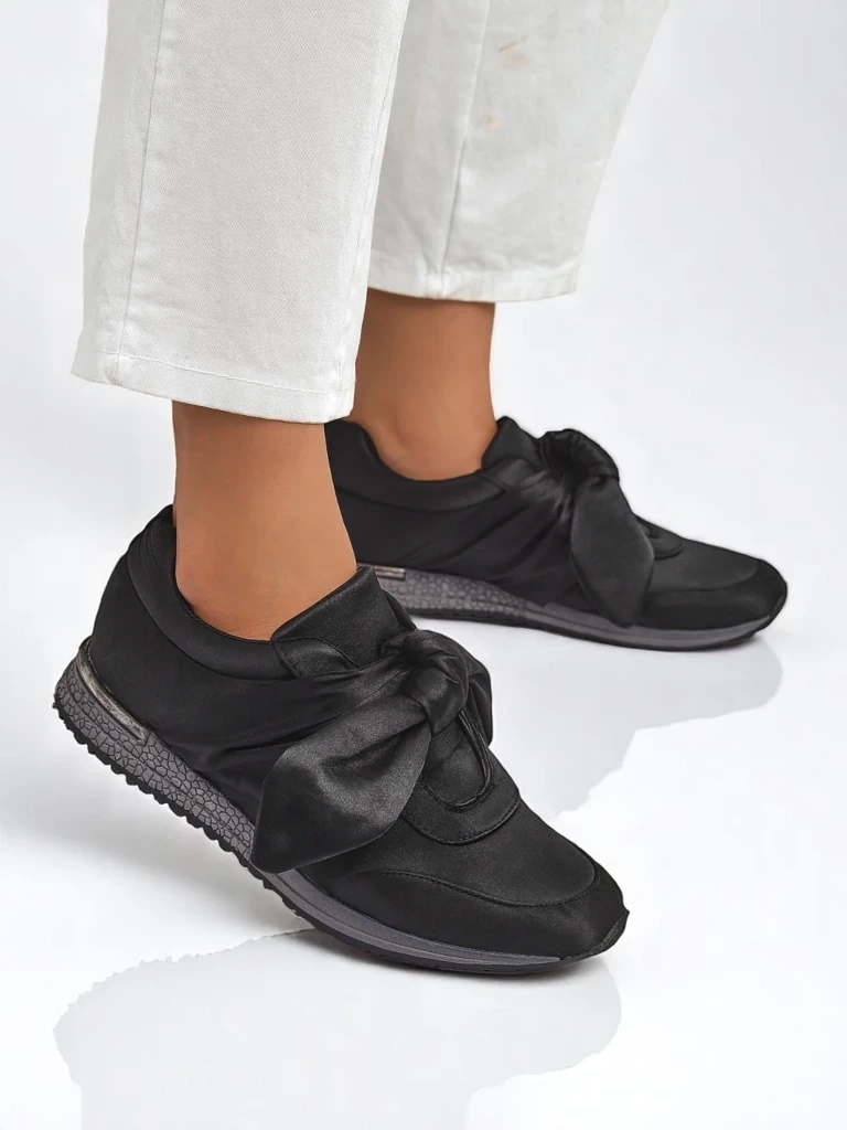 Resti Women's Sneakers with Bow Socca