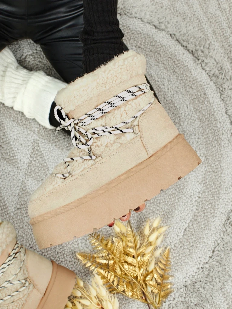 Resti Danira Women&#039;s Snow Boots