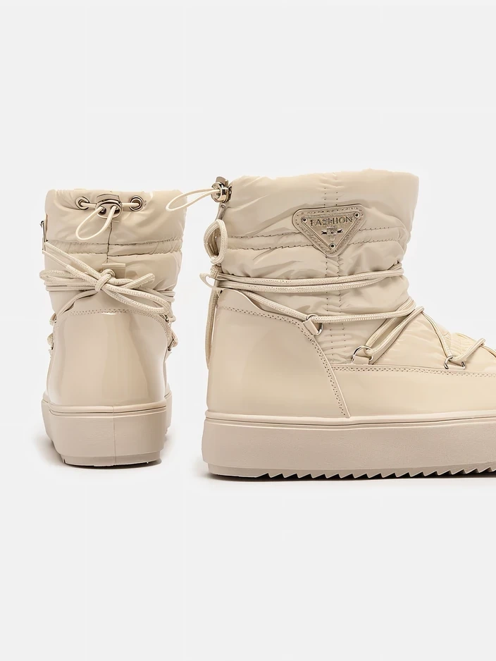 Resti Women&#039;s slip-on boots a&#039;la snow boots in beige Vevnose