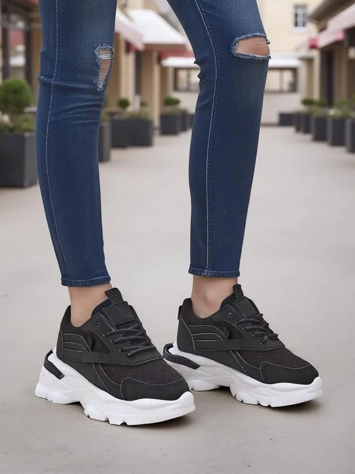 Resti Women's sports sneakers on a platform Gerovis